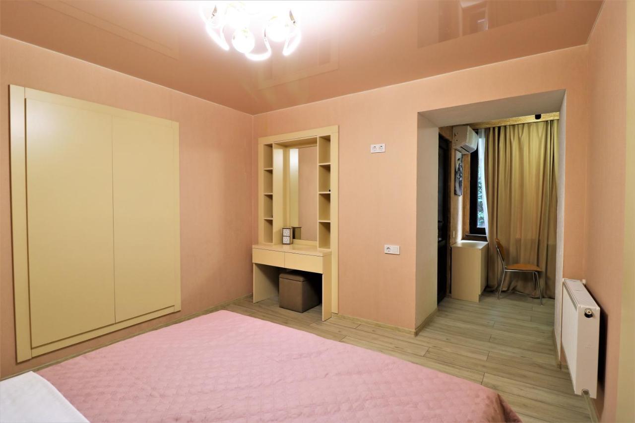 Apartment On Gudiashvili Tbilisi Exterior photo